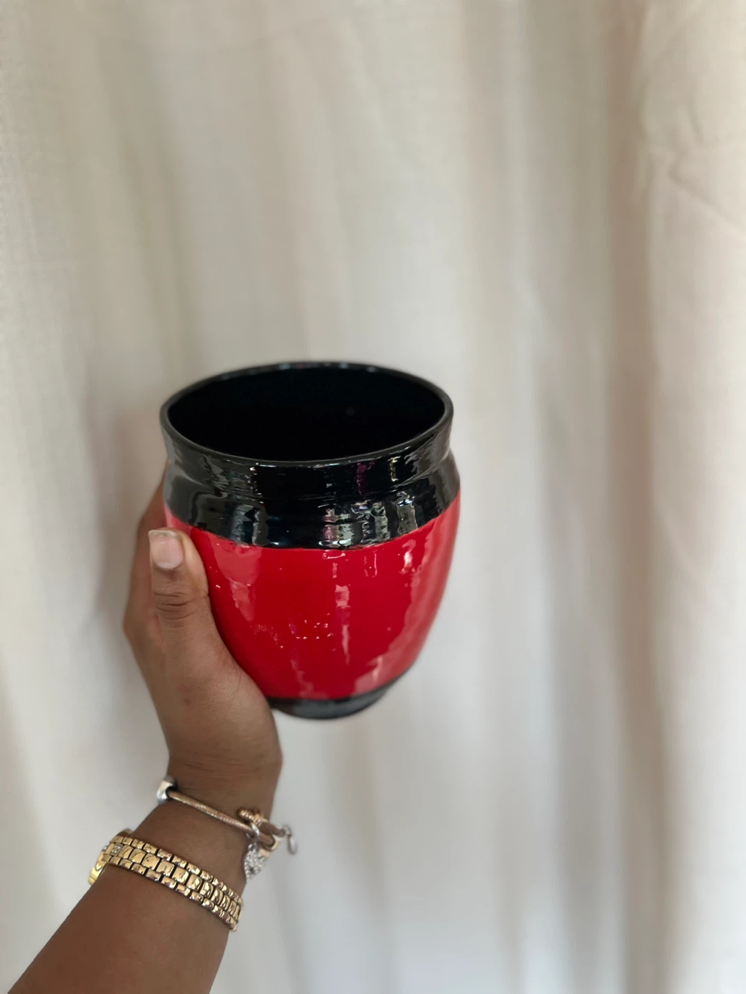 Red and Black Ceramic Planter Pot - photo 2
