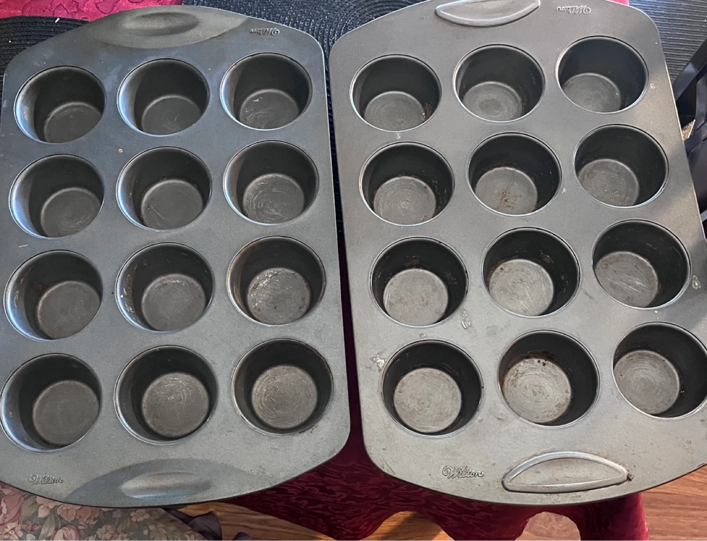 Wilton Muffin Tins (2)