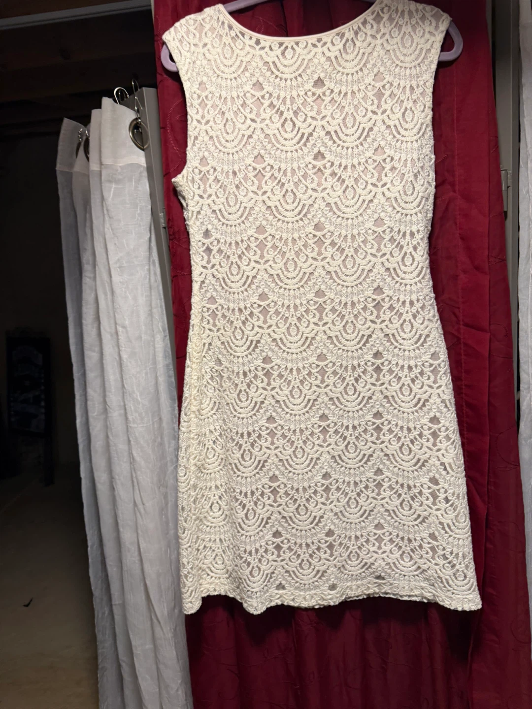 White Lace Sleeveless Sheath Dress - photo 3