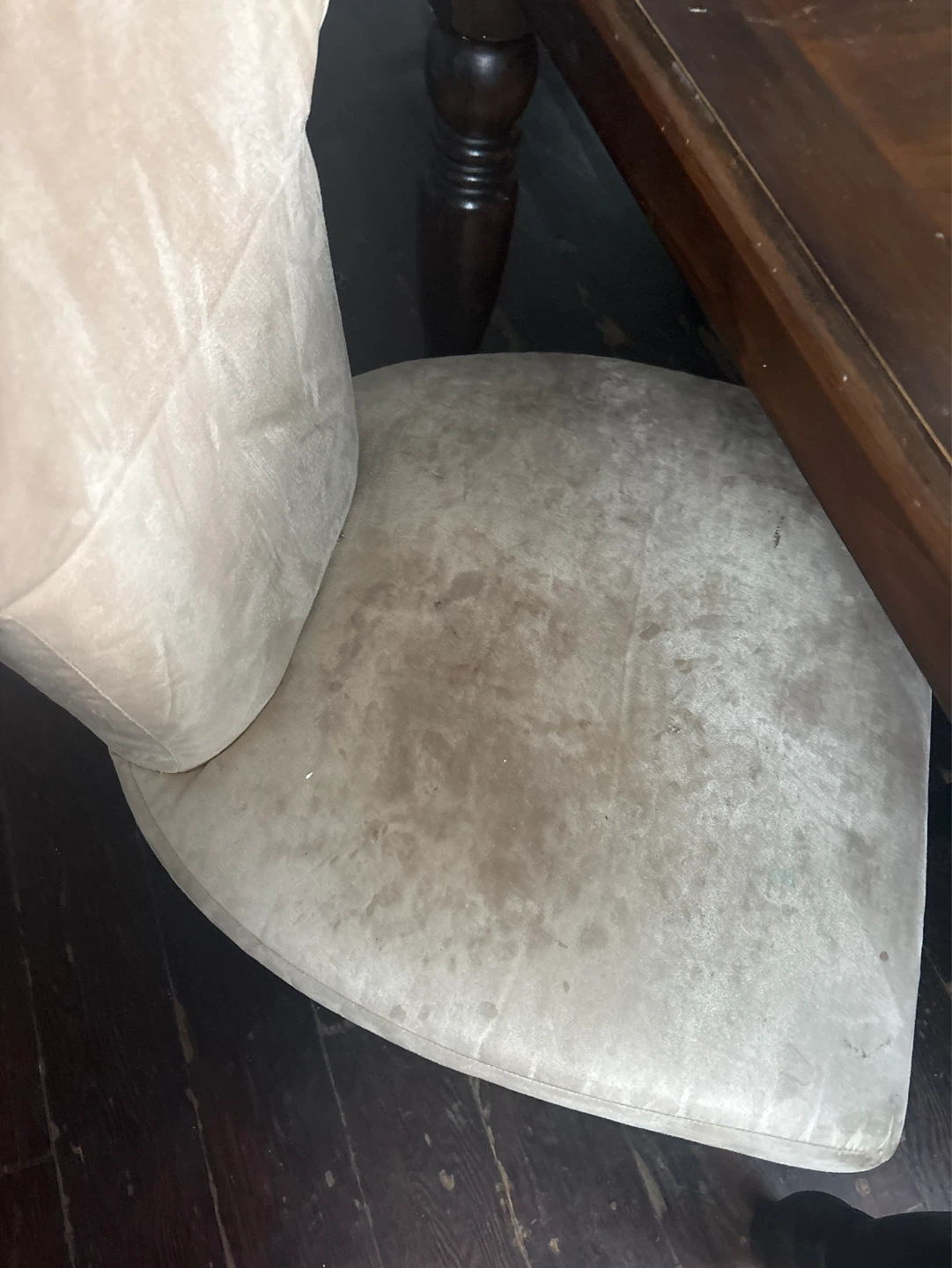 Big wood dinning table with 6 chairs best offer - photo 3