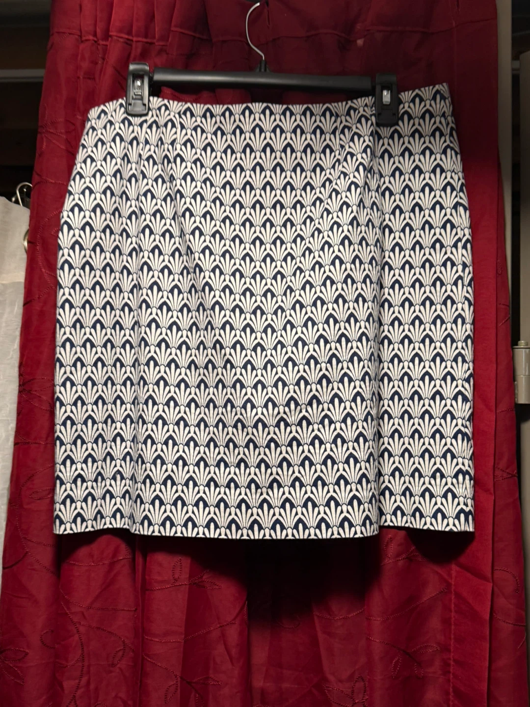 Talbots Skirt Blue & White Pattern Size 10 - photo 2