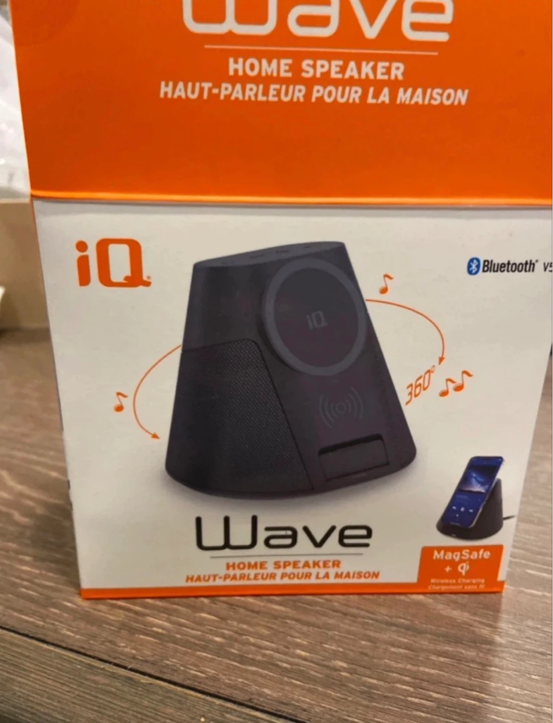 Bluetooth Speaker with Wireless Charging