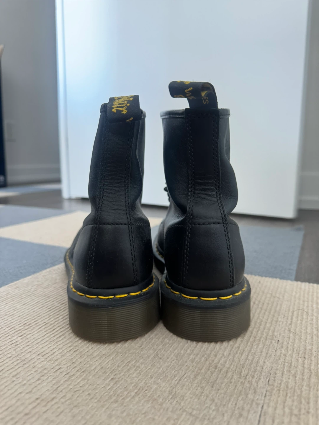Dr. Martens 11822 (1460) Black Leather Boots - Size US M 9 - photo 2