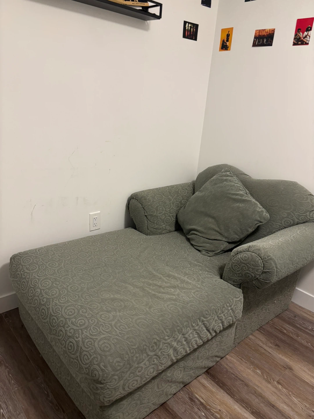 Chaise Lounge with Pillows