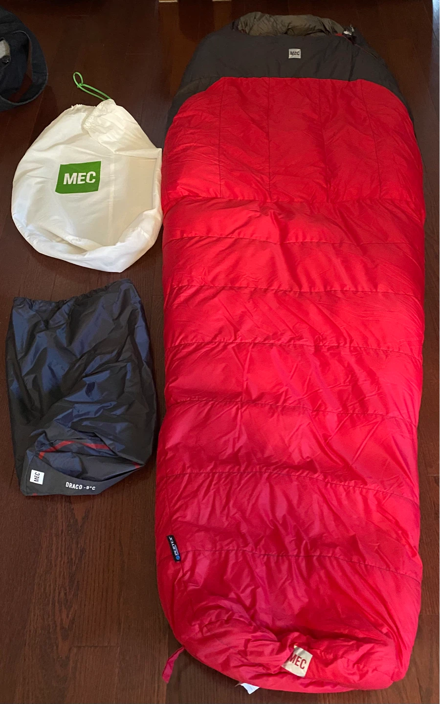 MEC Sleeping Bag (never used) - photo 2