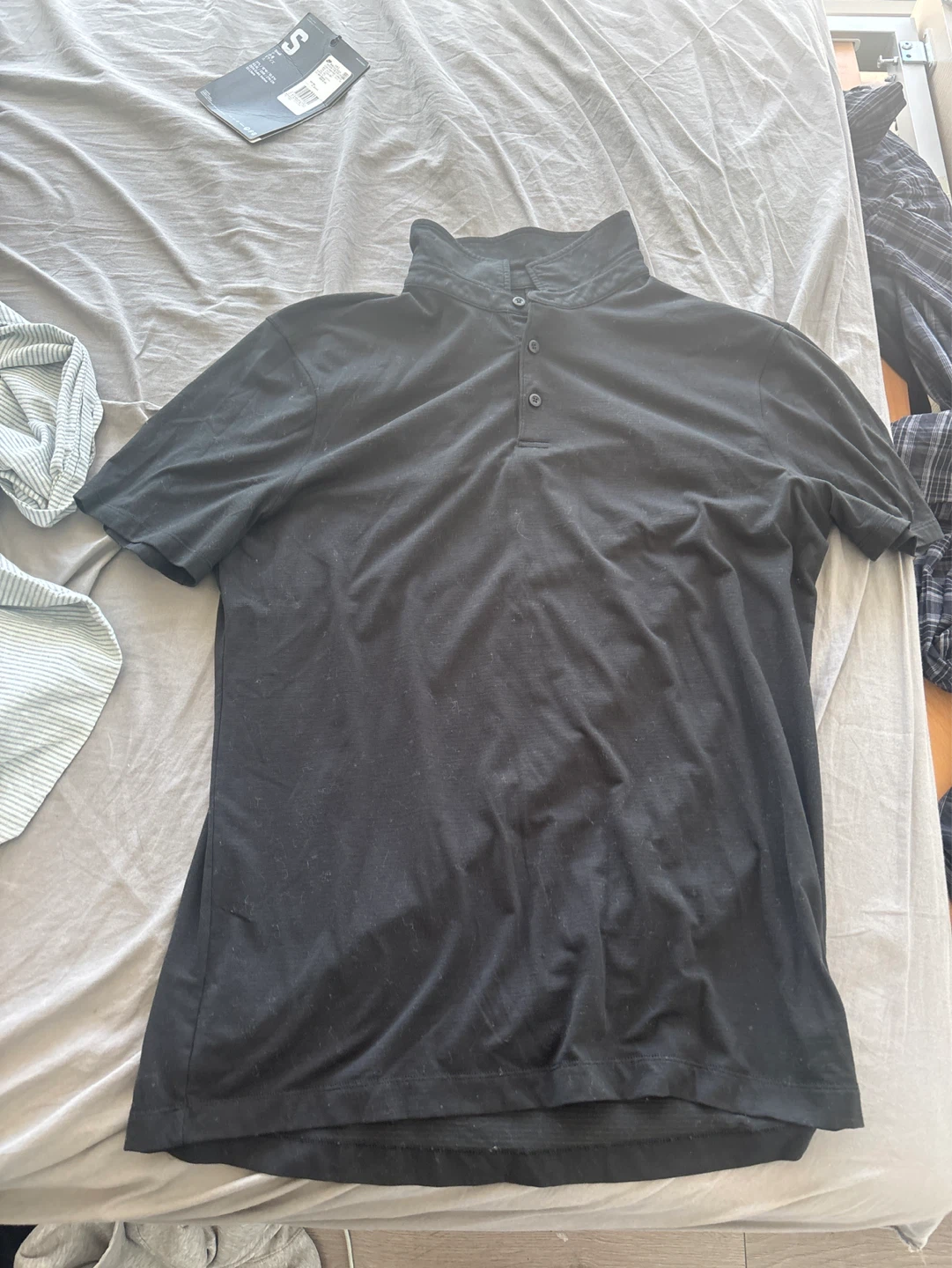 Lululemon Men's Black Polo Shirt