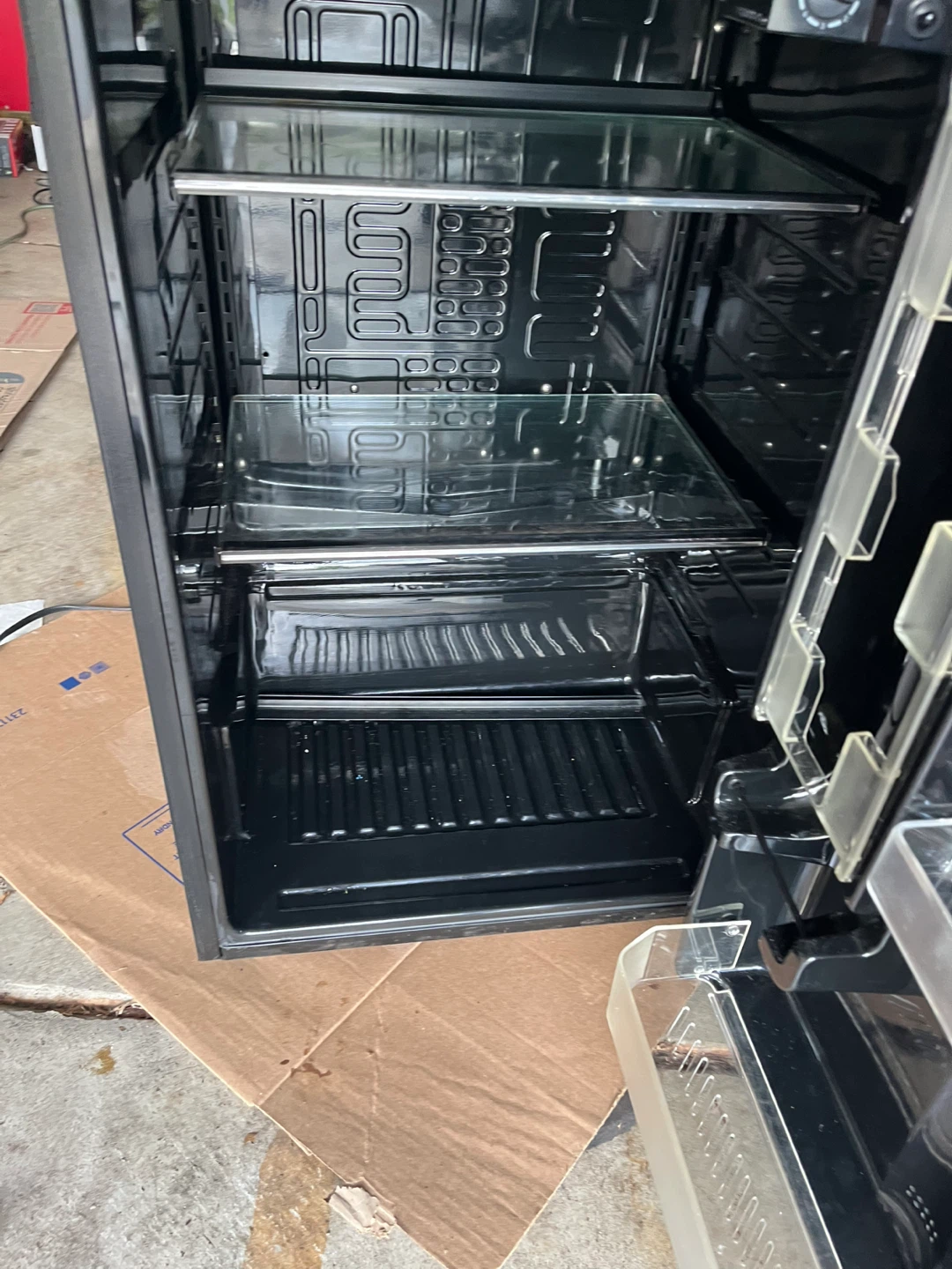 Sanyo SR-4911M Compact Refrigerator - photo 4