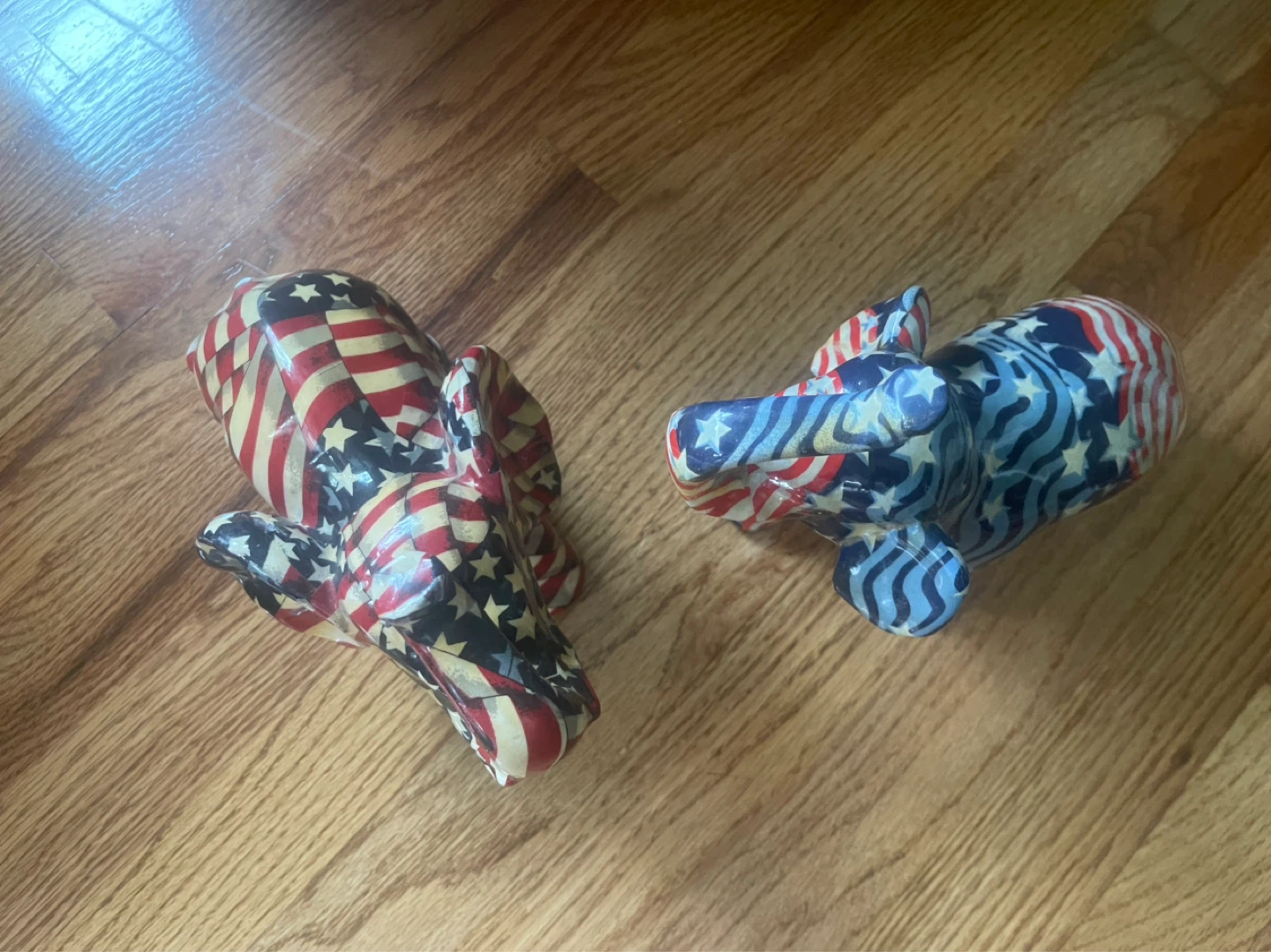 Set of 2 Patriotic Elephant Figurines - photo 2