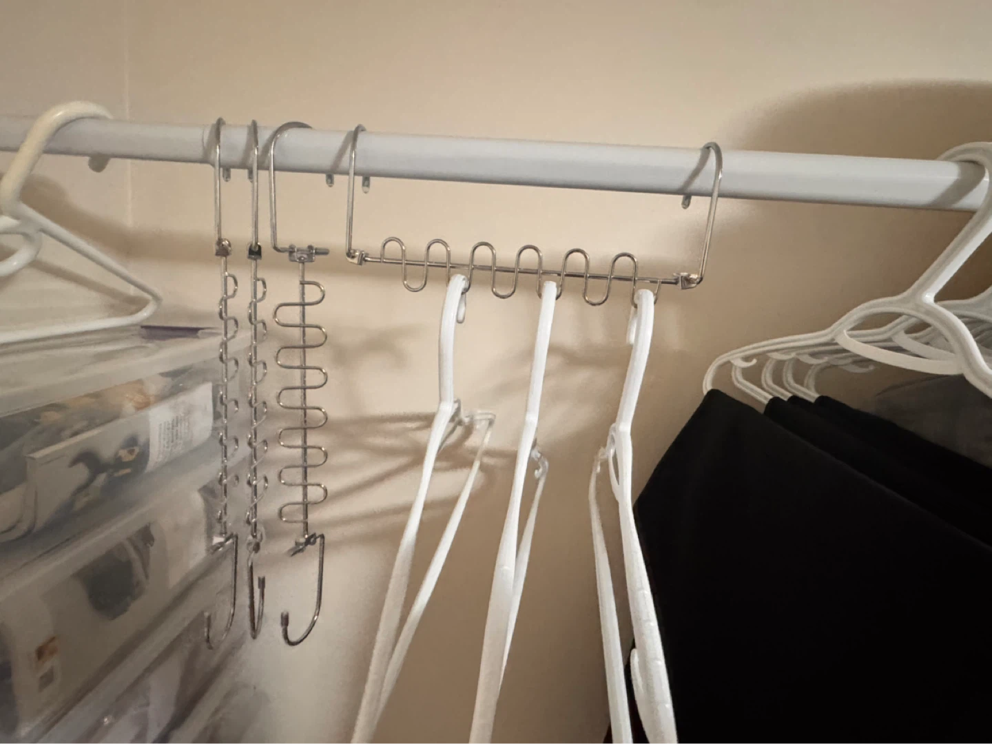 Set of 4 Metal Cascading Hangers - photo 2