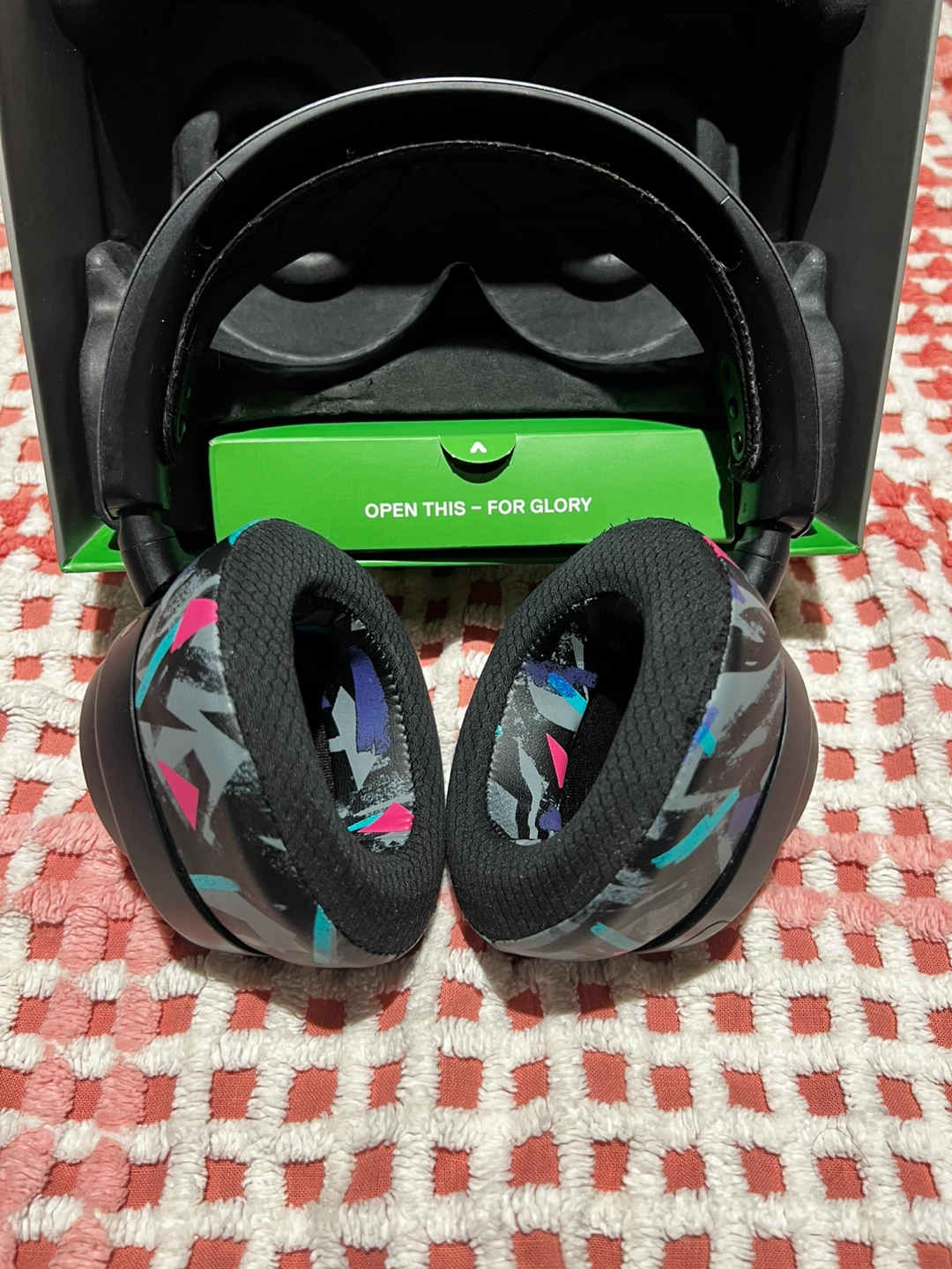 SteelSeries Arctis Nova Pro Wireless (XBOX) - photo 4