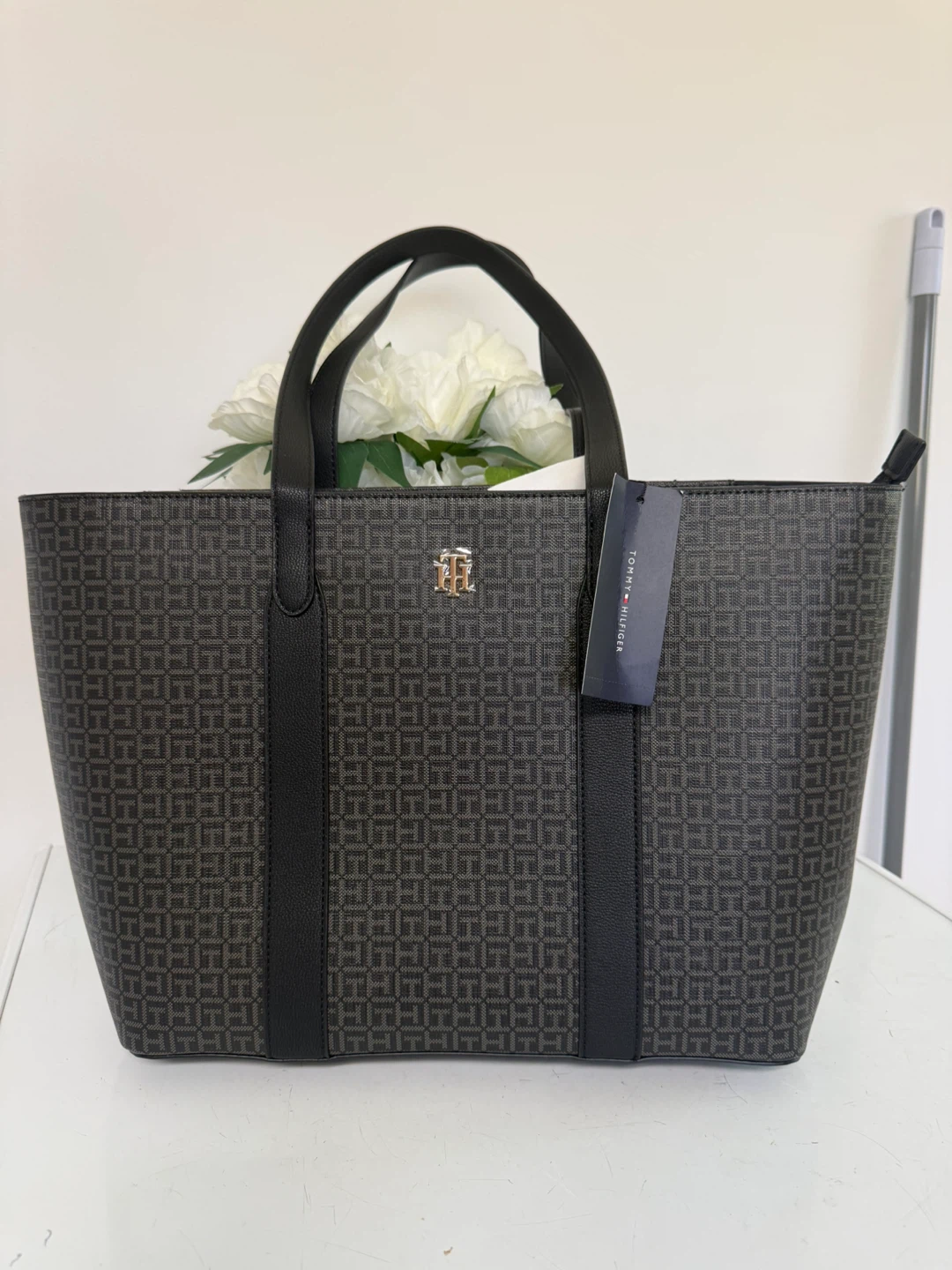 Tommy Hilfiger Tote Bag - Monogram Print