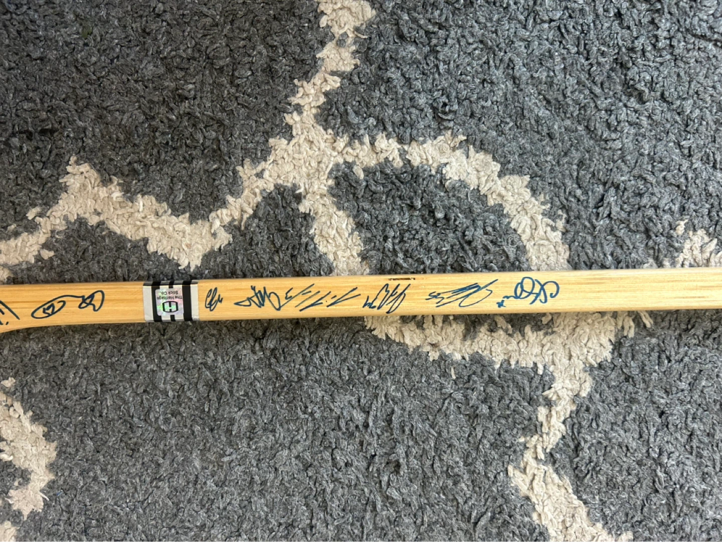Autographed Toronto Maple Leafs Hockey Stick - photo 2