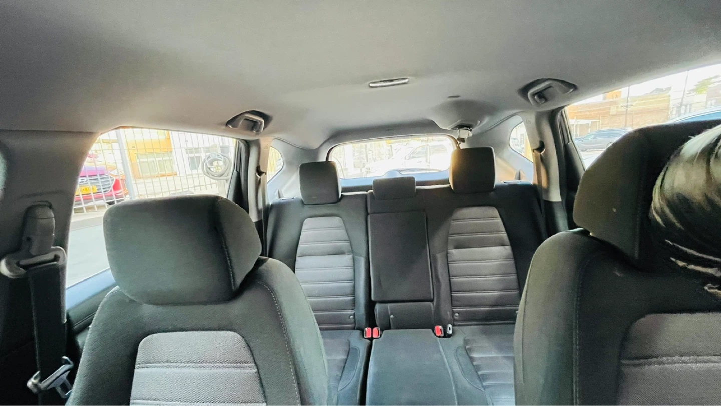 Black Honda CR-V LX 2017 - photo 4