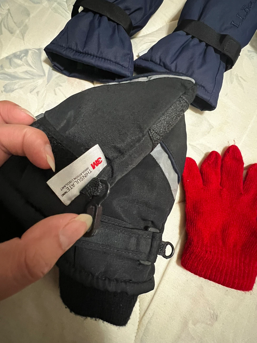 Lot of Kids' Winter Gloves and Mittens - photo 3