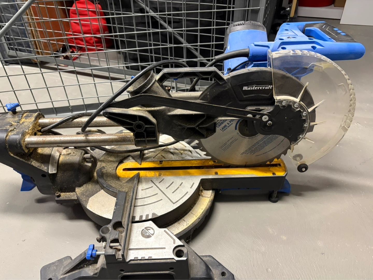 Mastercraft 10" Sliding Compound Mitre Saw - 15A