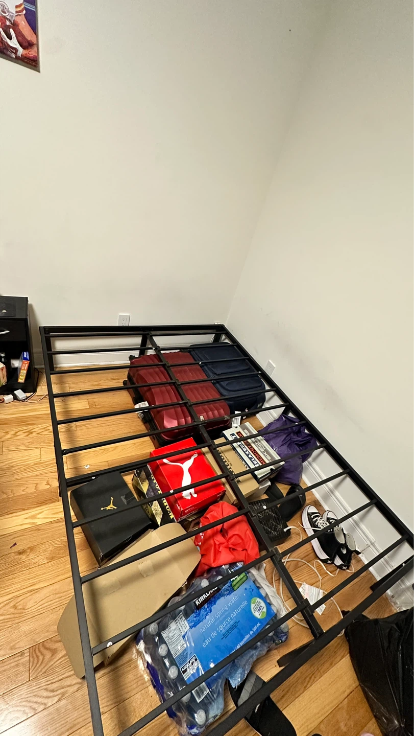 DUMEE Full Bed Frame, Metal Platform Double Bed Frame