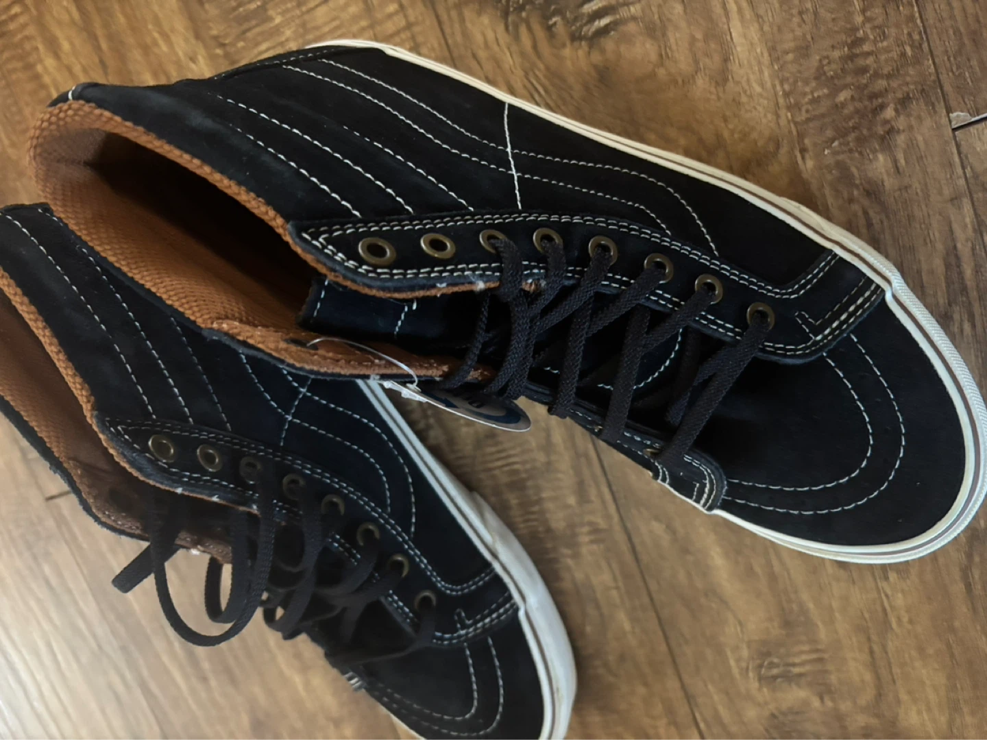 Vans Sk8-Hi MTE Shoes - Men's US 10.5 - Black Suede - photo 2