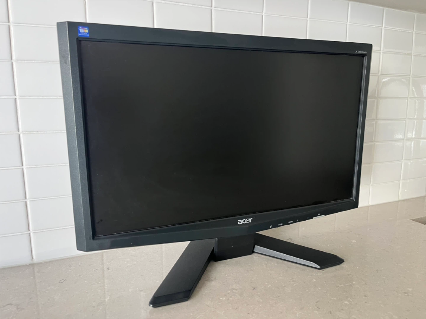 Acer X183HV LCD Monitor