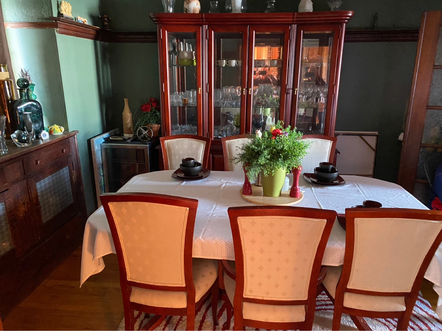 8 Piece dinning set