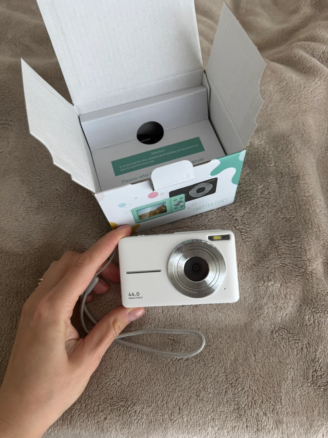 White 1080p Digital Camera - photo 5
