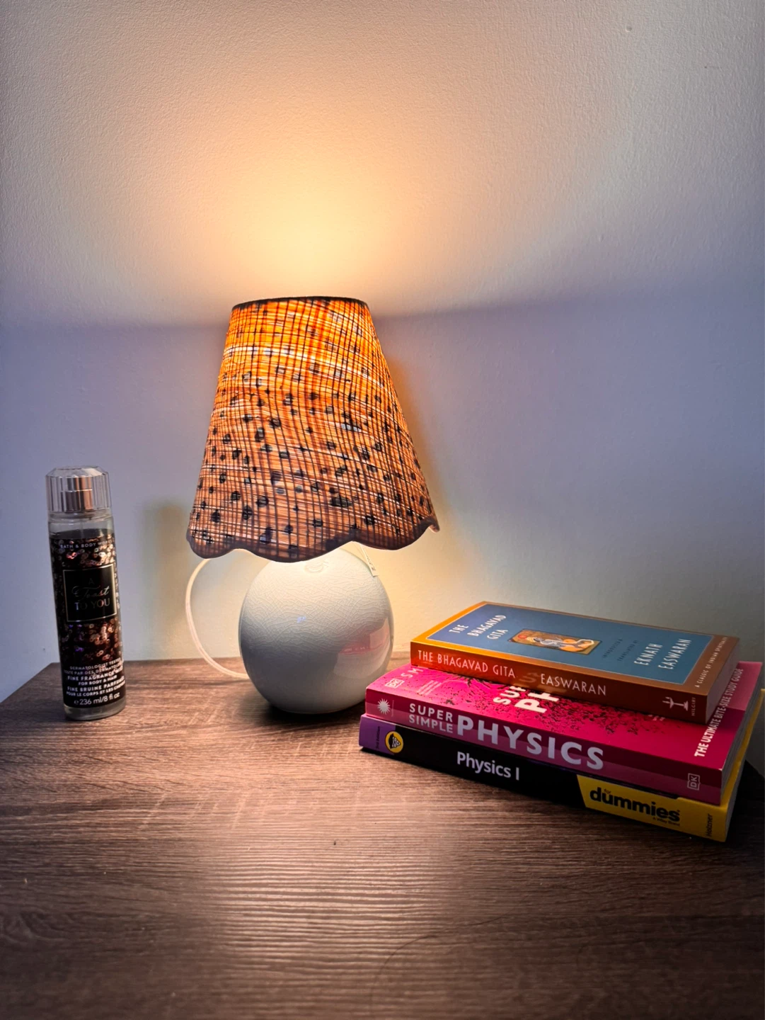 Decorative Table Lamp with Patterned Shade - photo 3