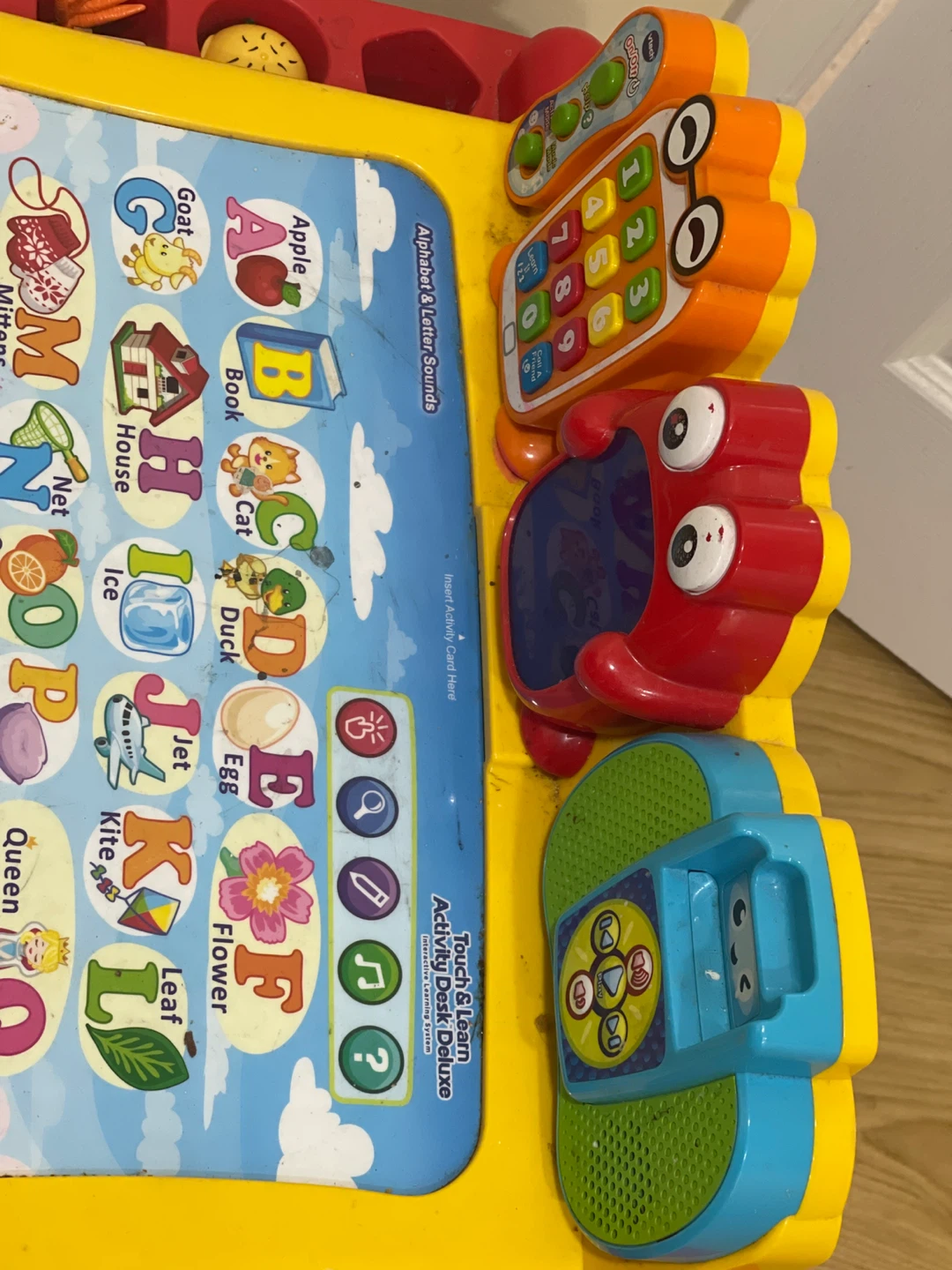 VTech Touch & Learn Activity Desk Deluxe - photo 2
