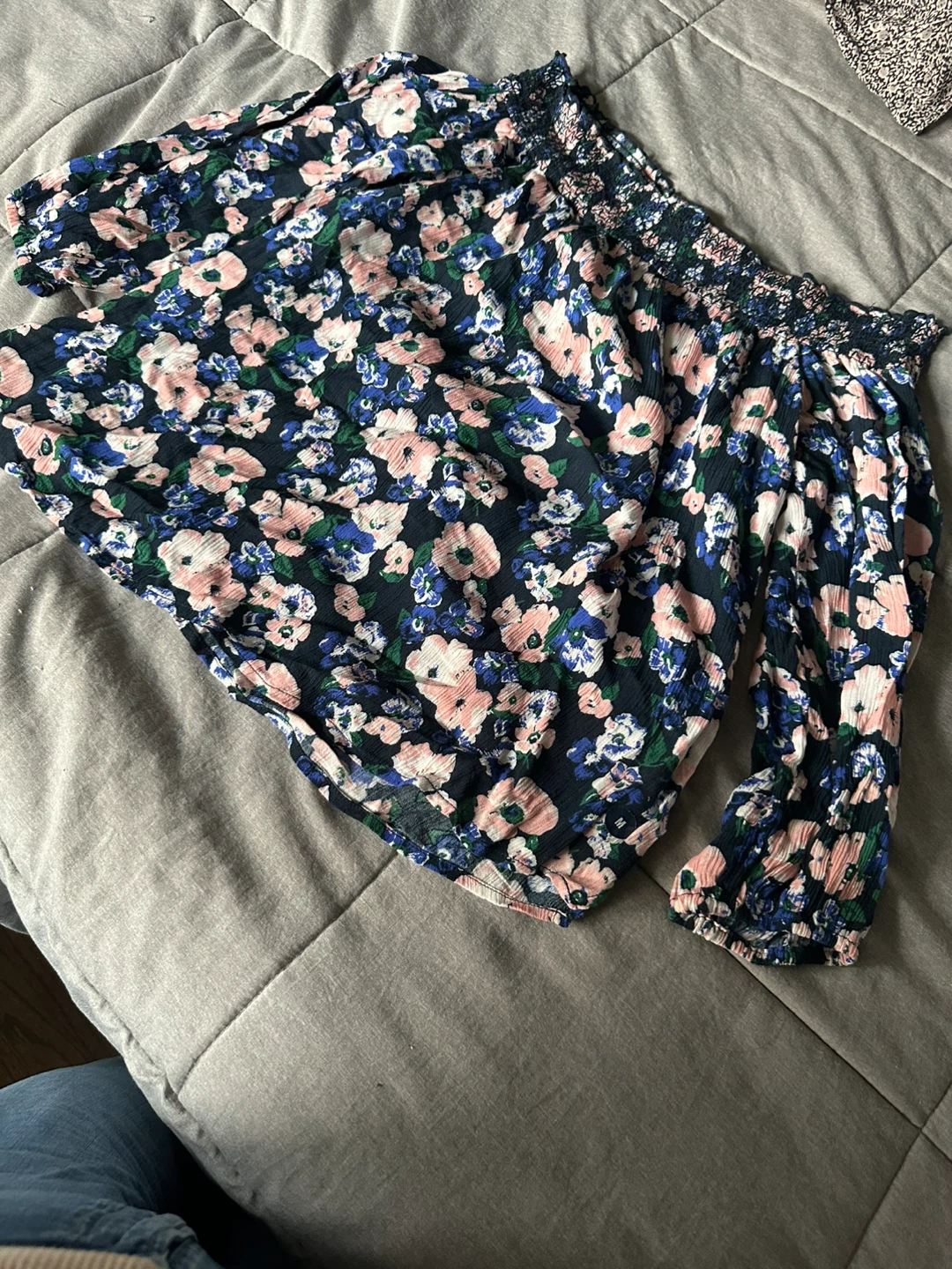 Abercrombie & Fitch Floral Smocked Off-the-Shoulder Top - Size M
