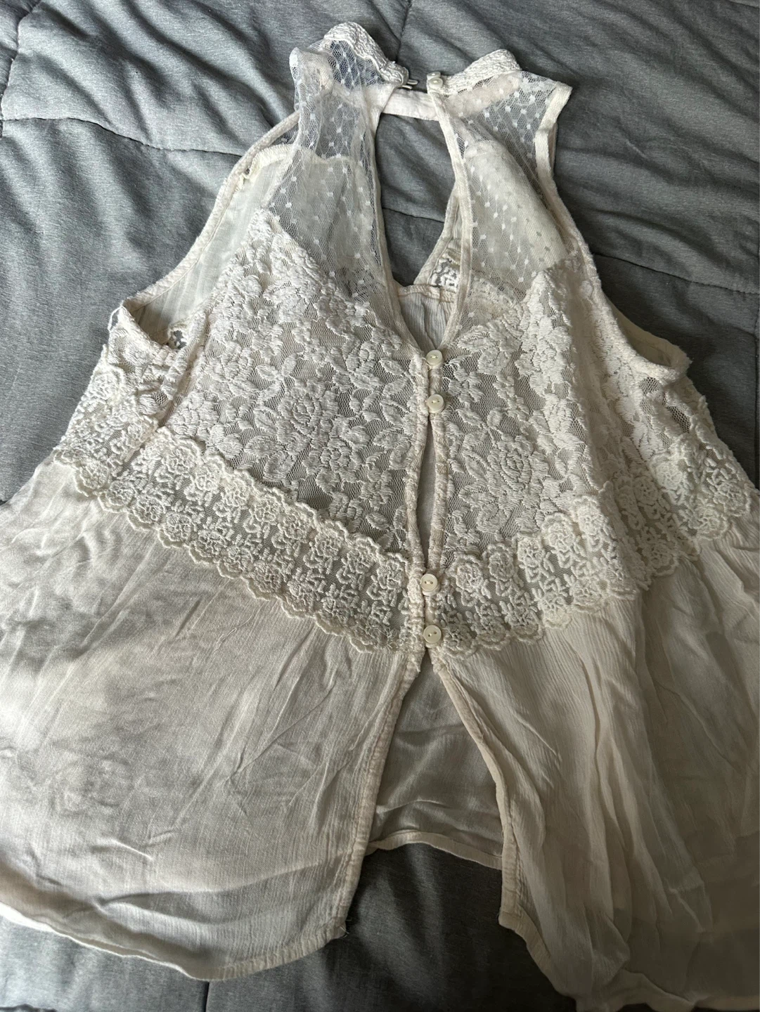 American Eagle Lace Halter Top - photo 3