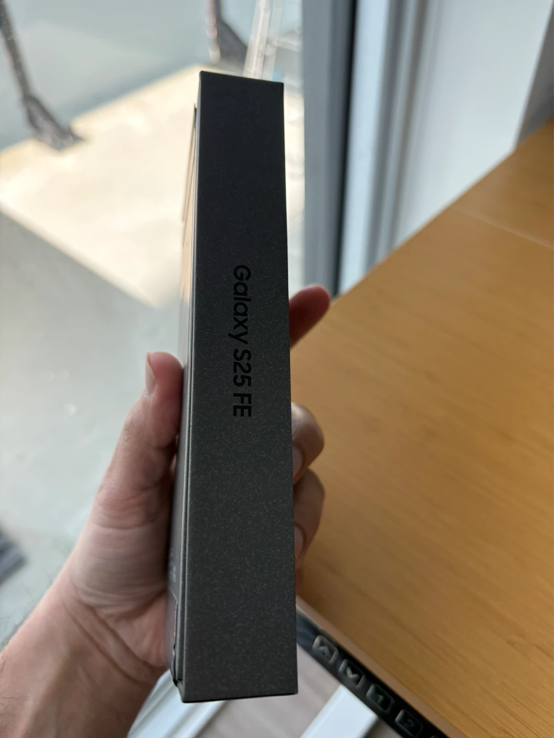 Samsung Galaxy S25 FE Smartphone - photo 4