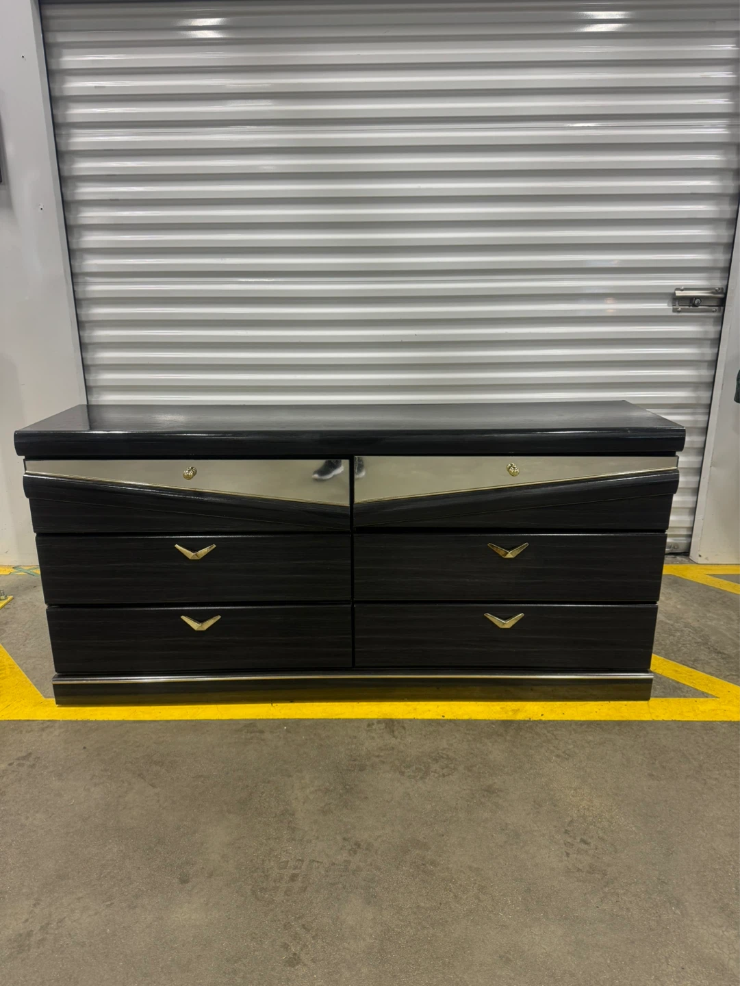 Free delivery double dresser