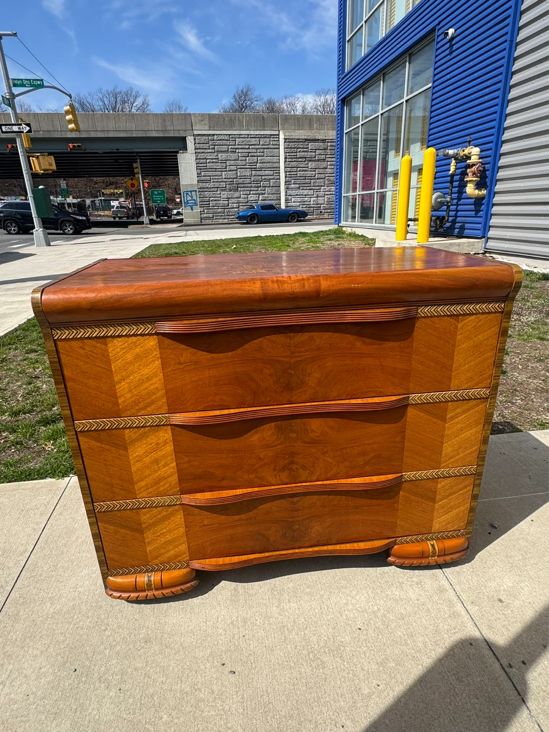 Free delivery dresser - photo 2