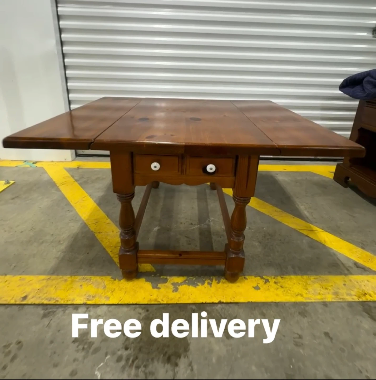 Free delivery side table