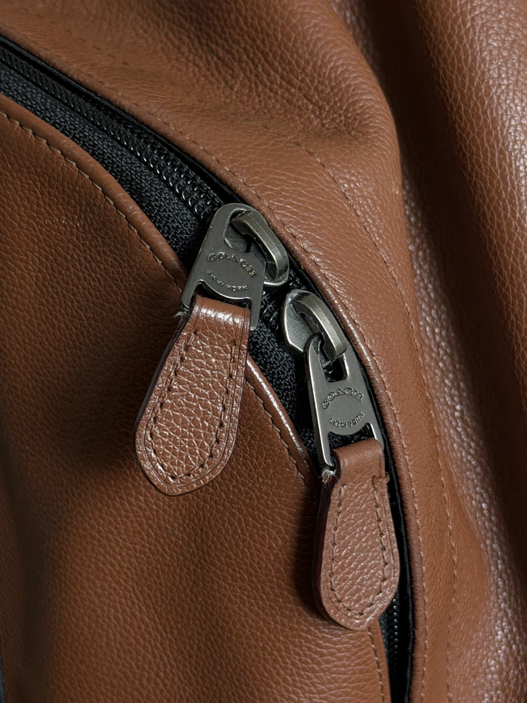 Coach bagpack - photo 2