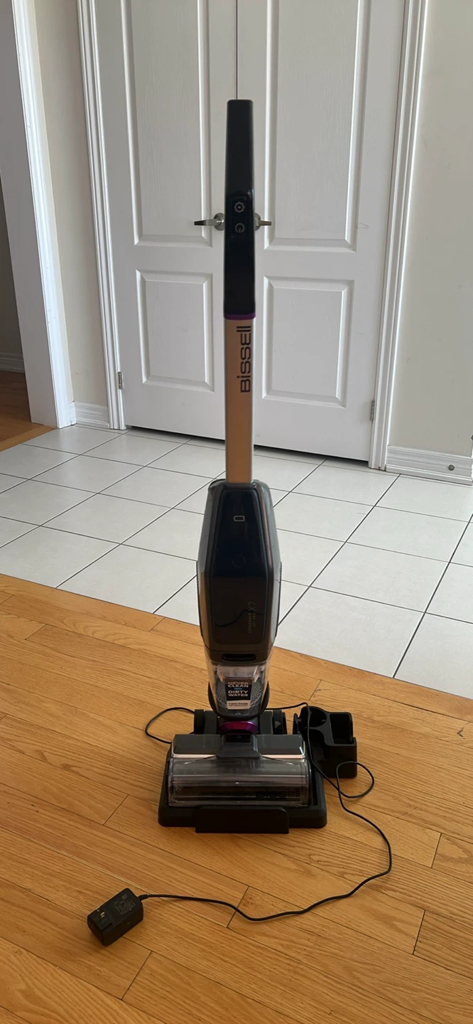 Bissell Wet Dry Vacuum Cleaner