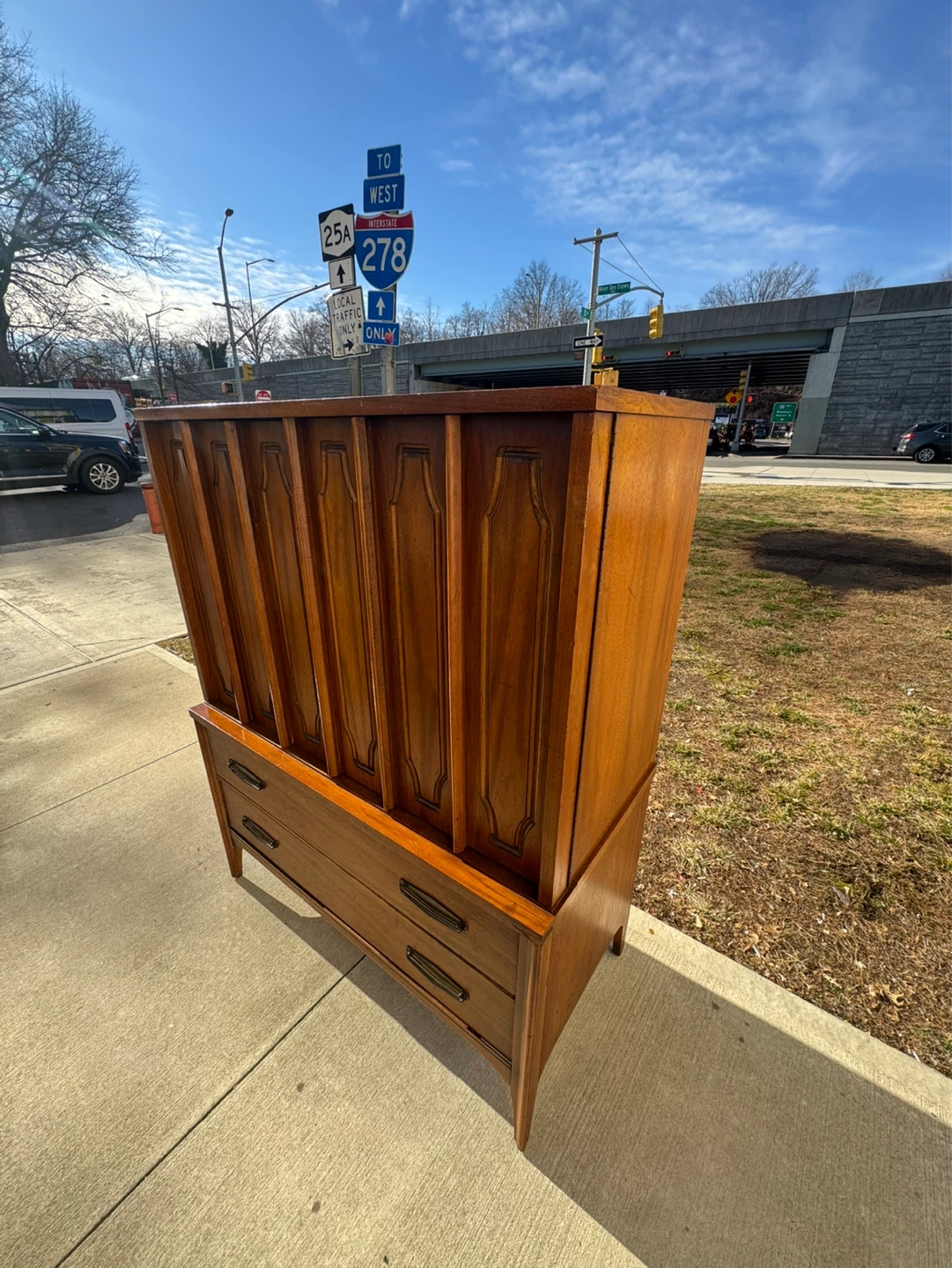 Free delivery kent coffey dresser - photo 4