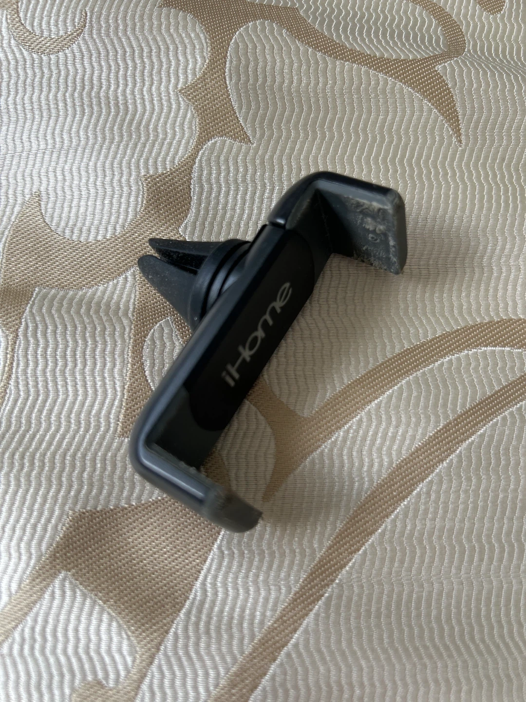 iHome Car Air Vent Phone Mount - photo 4