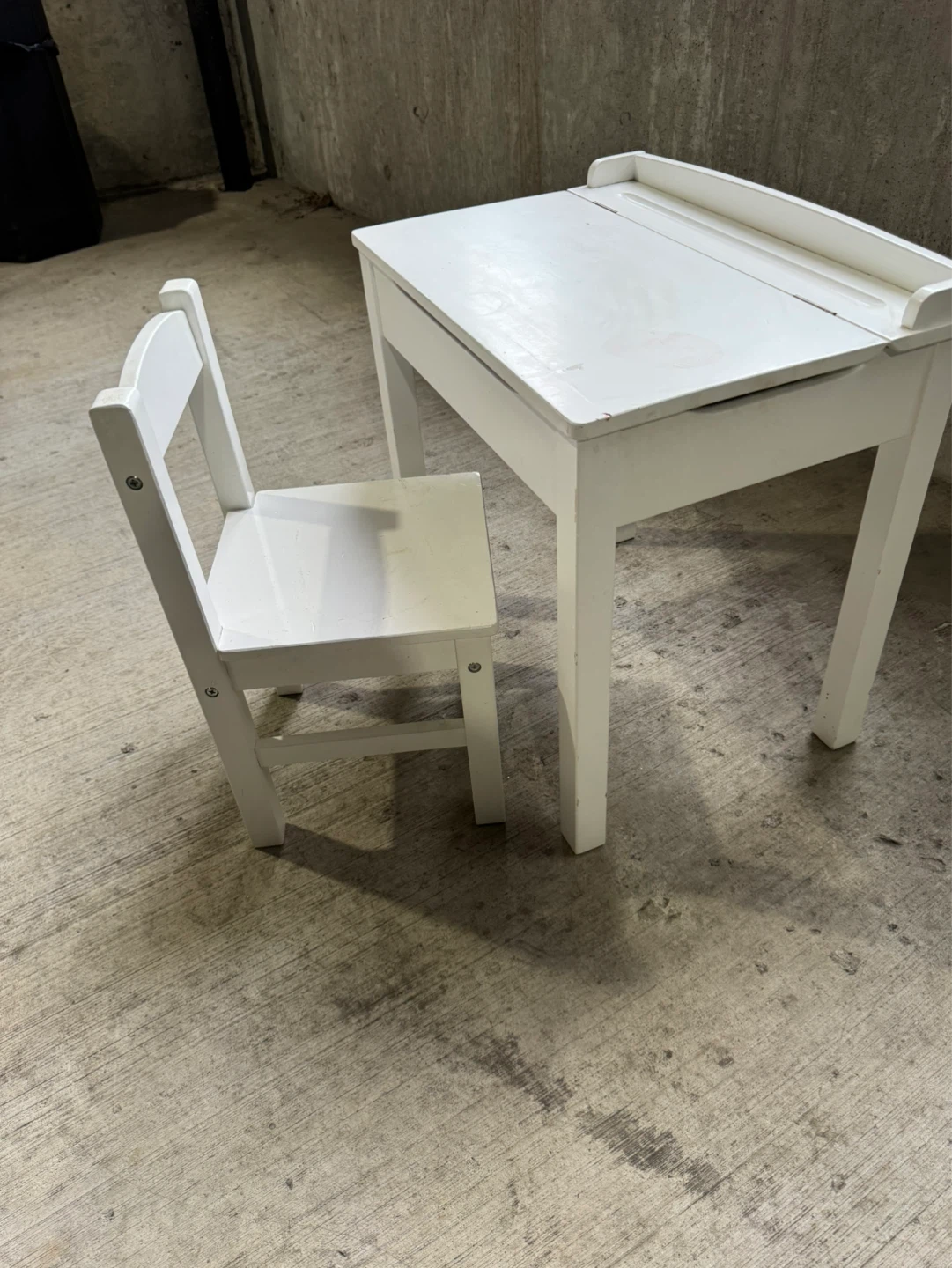 White Kids Desk and Chair Set wooden - photo 2