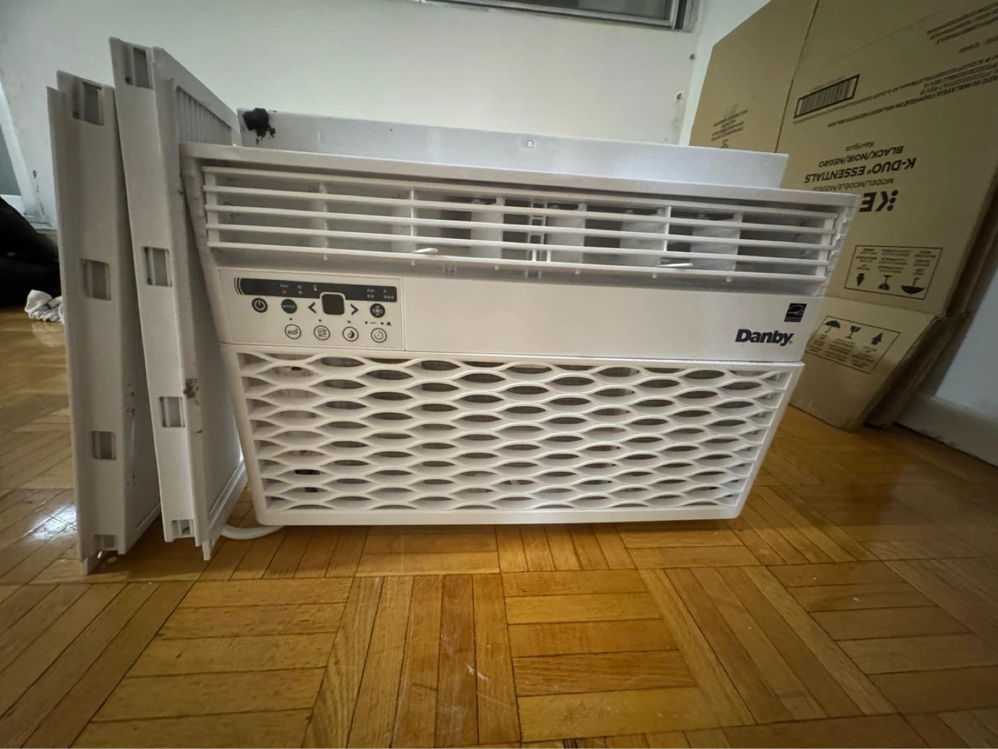 Danby Air Conditioner - photo 2