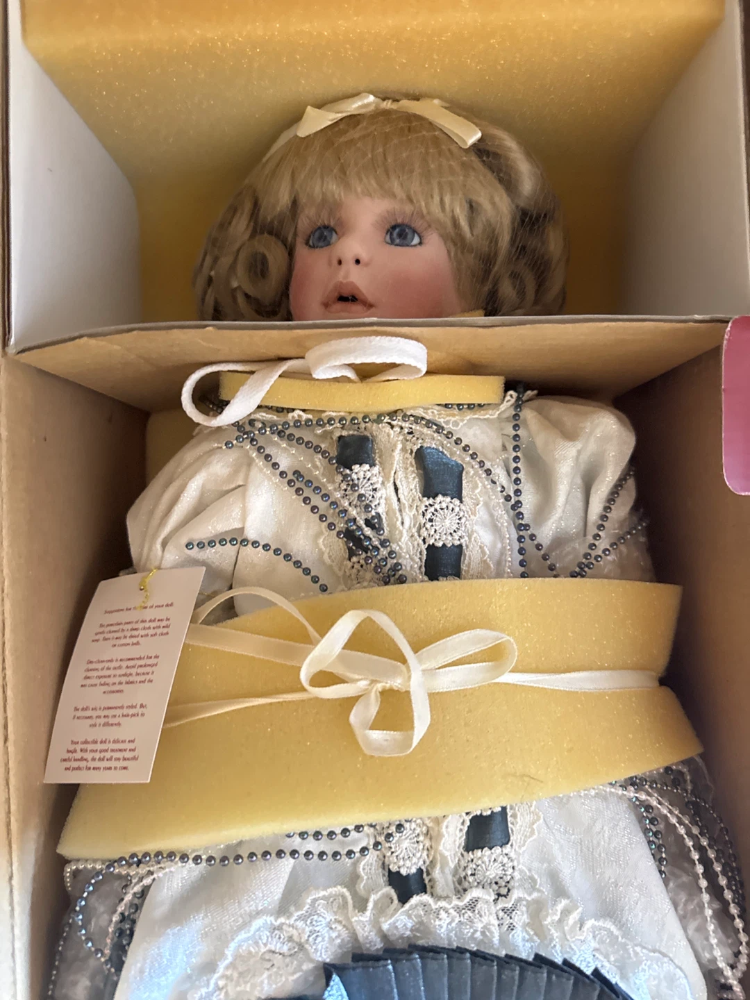 KAIS, INC. Treasured Heirloom Collection Porcelain Doll - photo 2