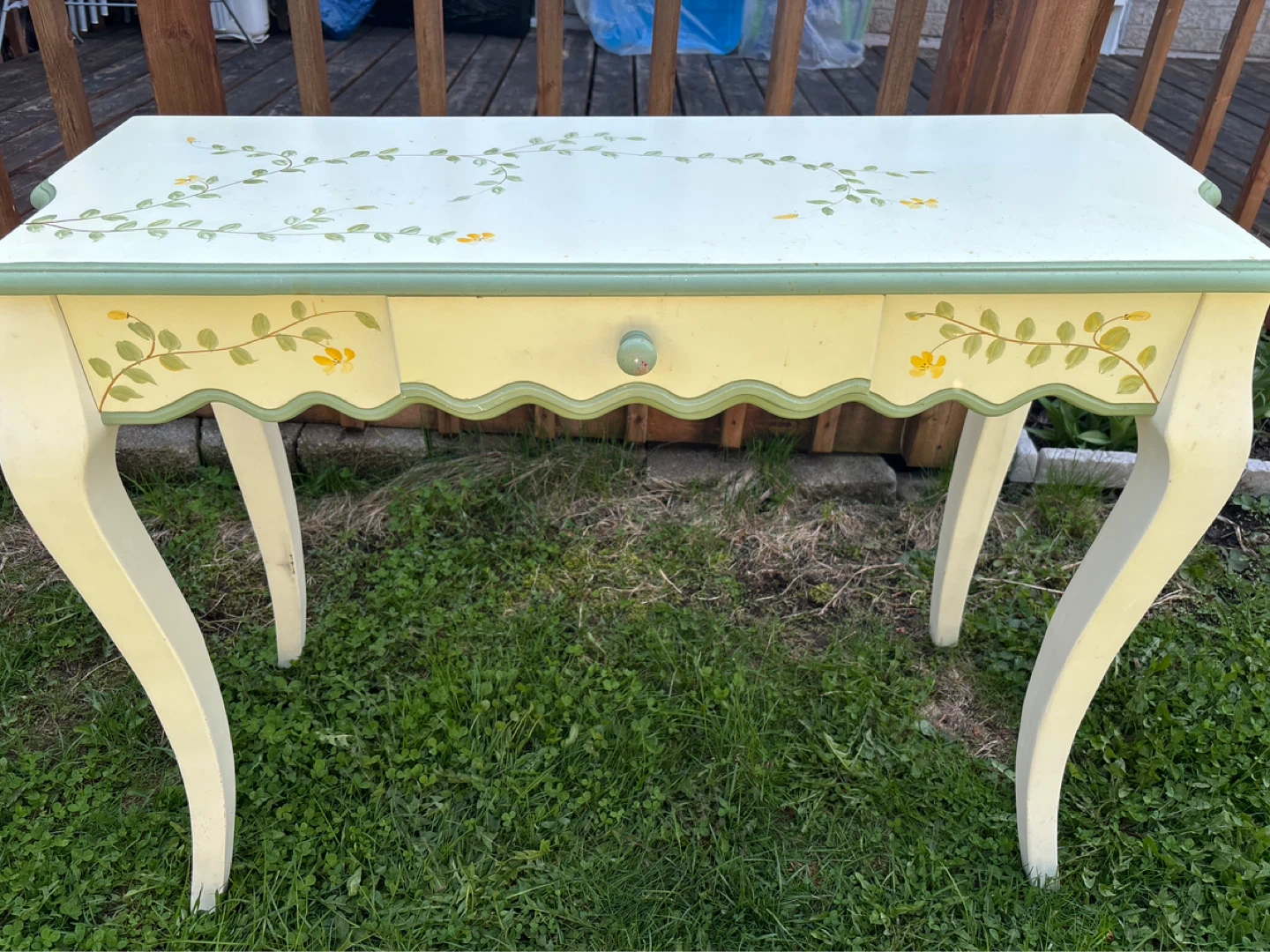Beautiful Vintage Hand-Painted Console Table (in solid wood) - photo 3