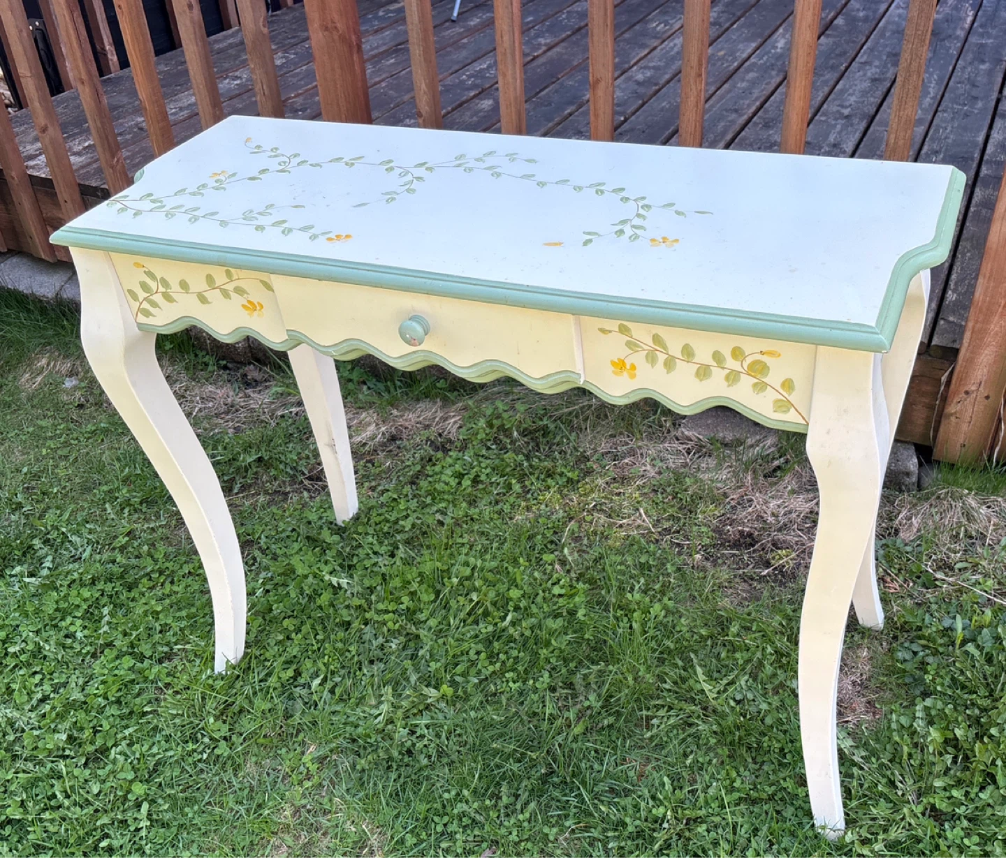 Beautiful Vintage Hand-Painted Console Table (in solid wood) - photo 2