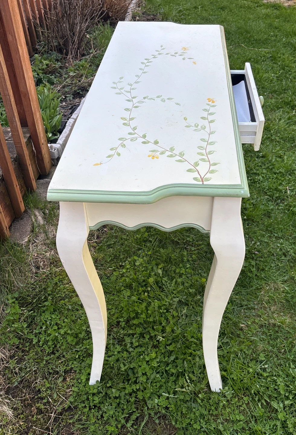 Beautiful Vintage Hand-Painted Console Table (in solid wood) - photo 4