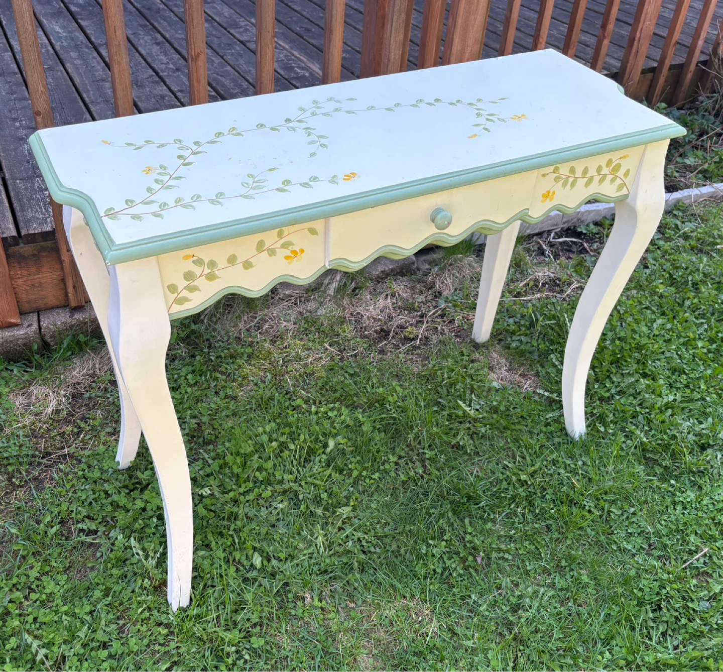 Beautiful Vintage Hand-Painted Console Table (in solid wood)