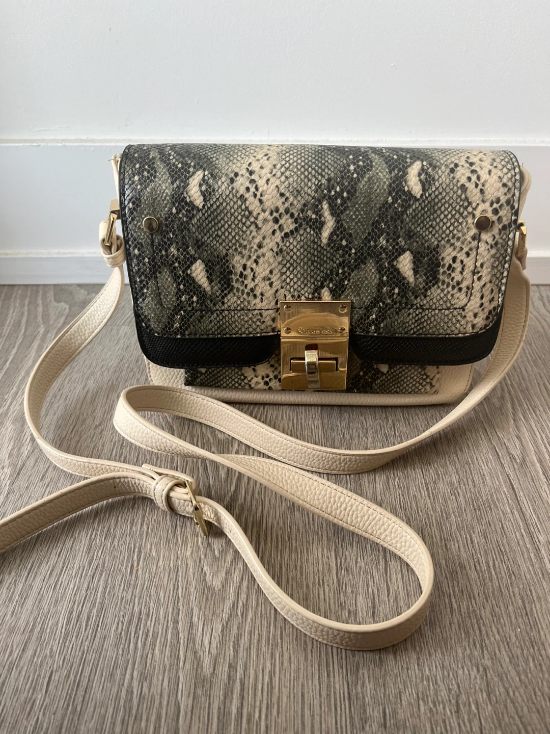 Charlotte Reid Crossbody Bag