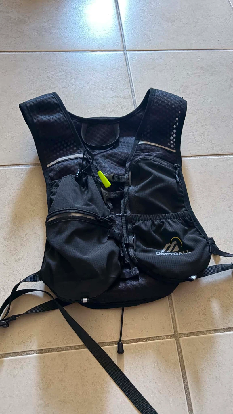 Hoka Running Shoes & ONETALL Hydration Vest - photo 3