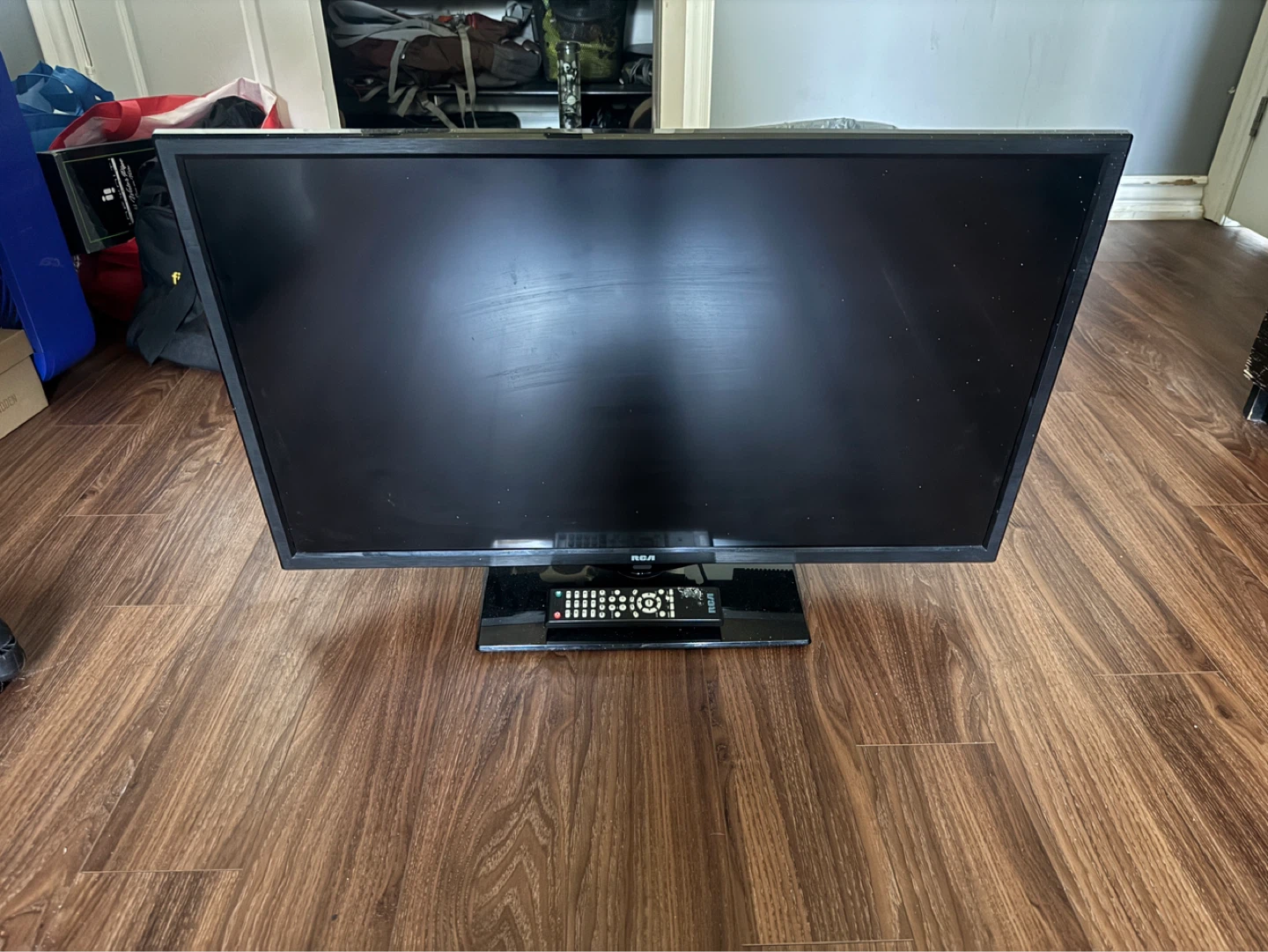 RCA 32" HD TV