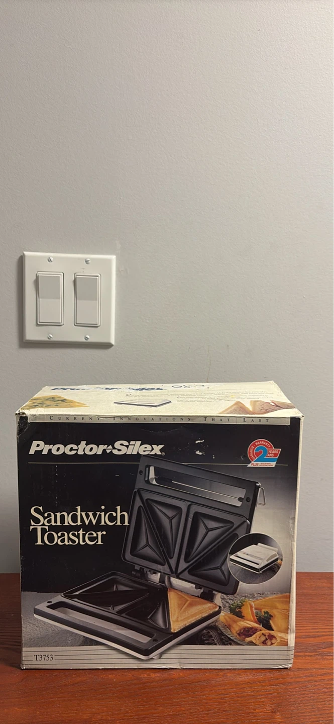 New Proctor Silex Sandwich Toaster Open box
