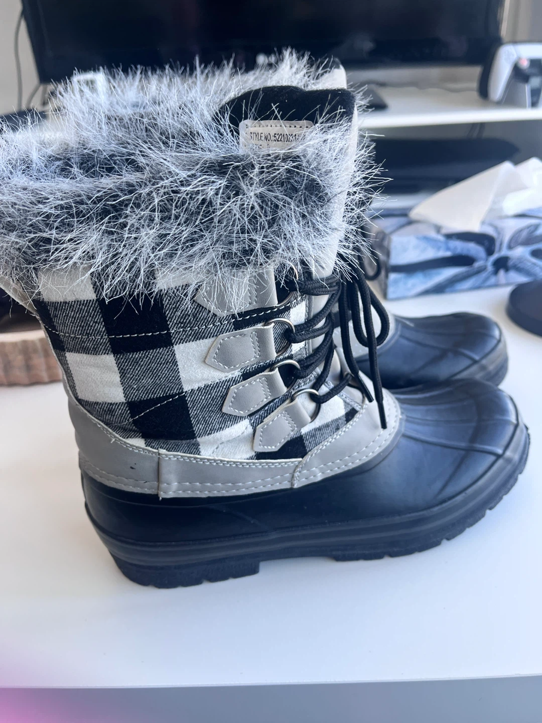 Natural Collection Women's Snow Boots Size 9