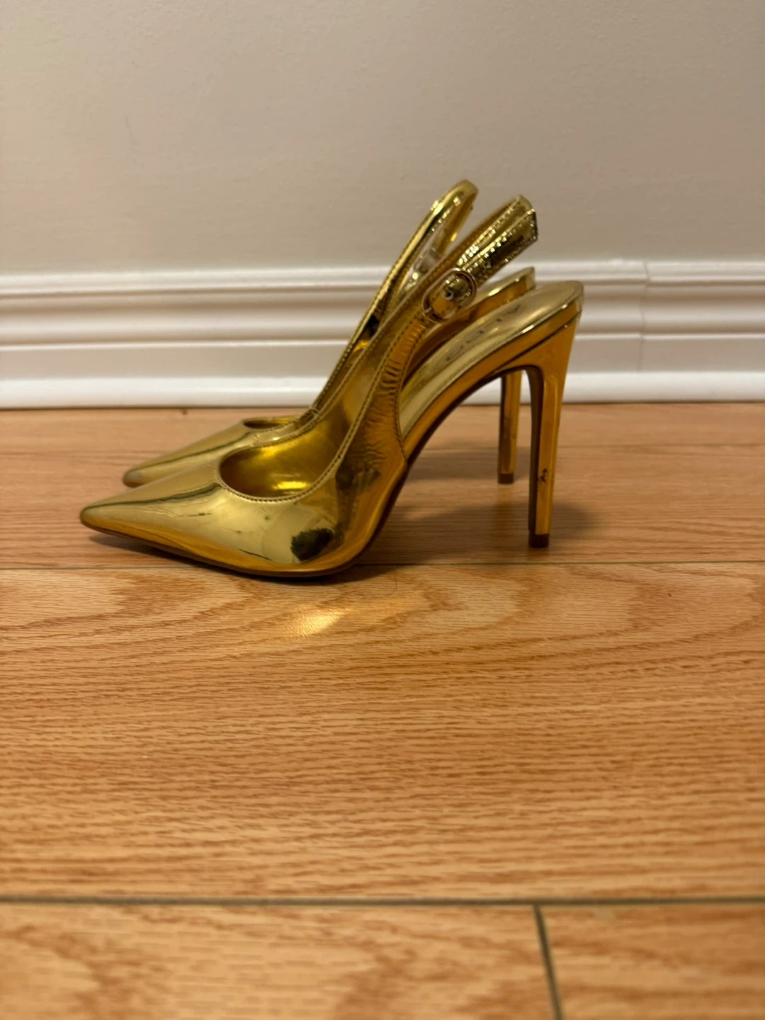 ALDO Gold Metallic Slingback Heels - photo 2