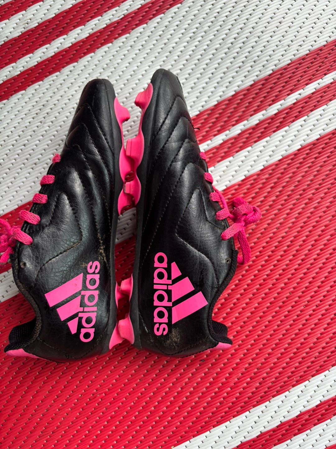Kids Adidas Soccer Cleats US 1.5 - Black and Pink - photo 2